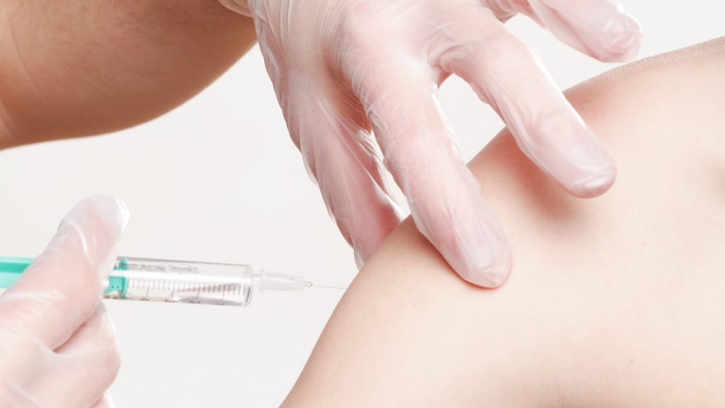 קבלת חיסון - תמונת שער